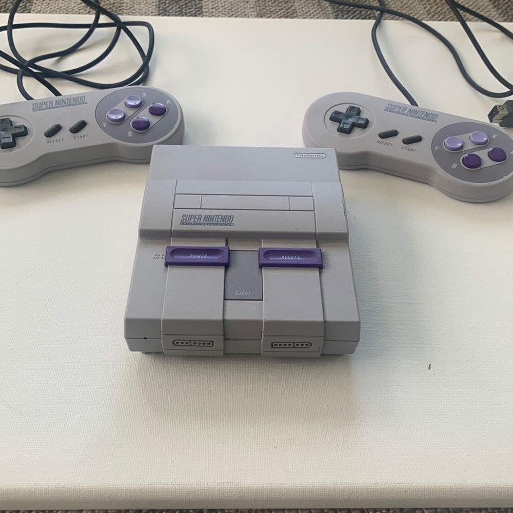 Super Nintendo Classic Mini Entertainment System SNES 21 Games Included